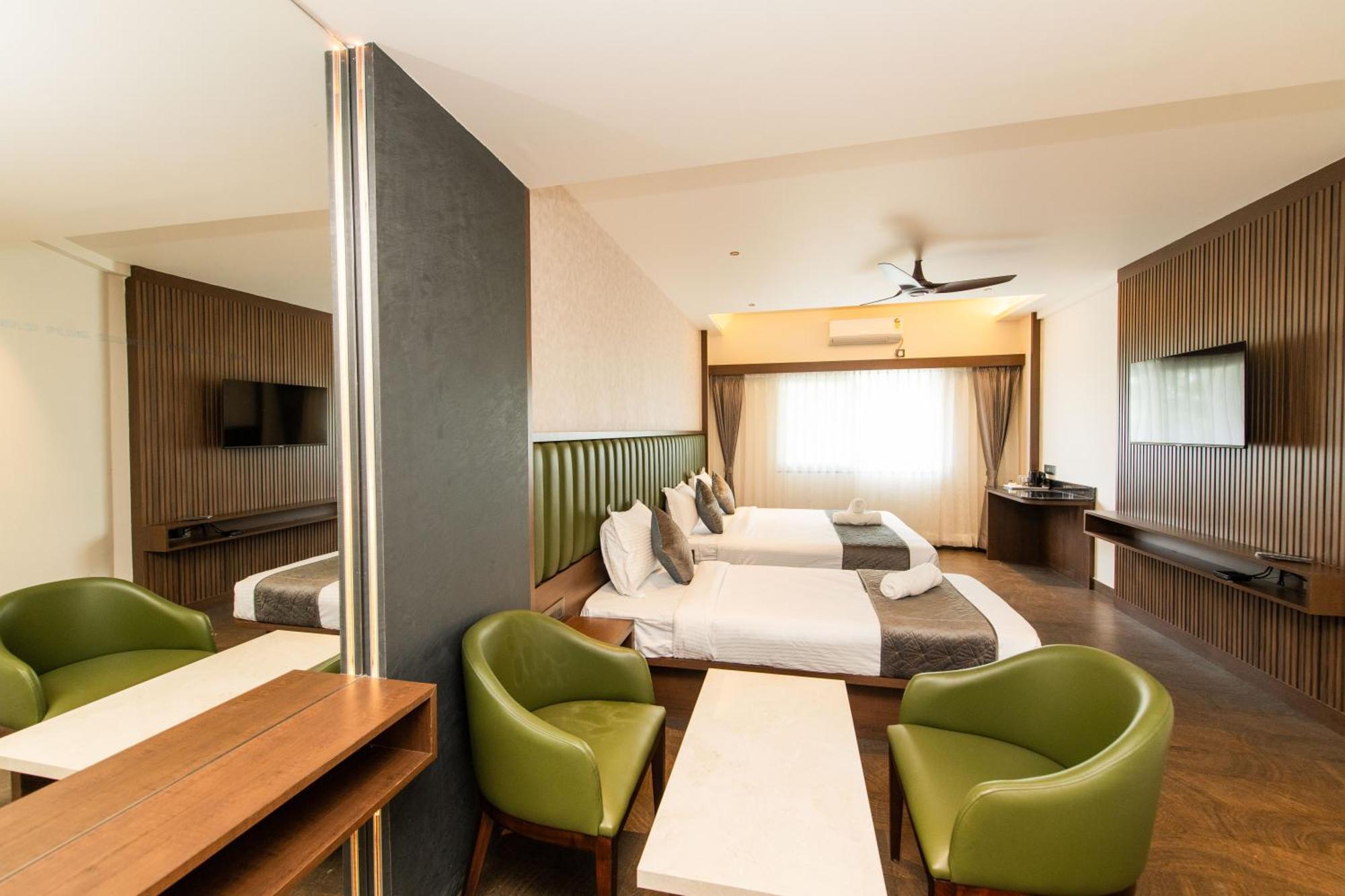 Hotel Mysore Radiance Exterior photo