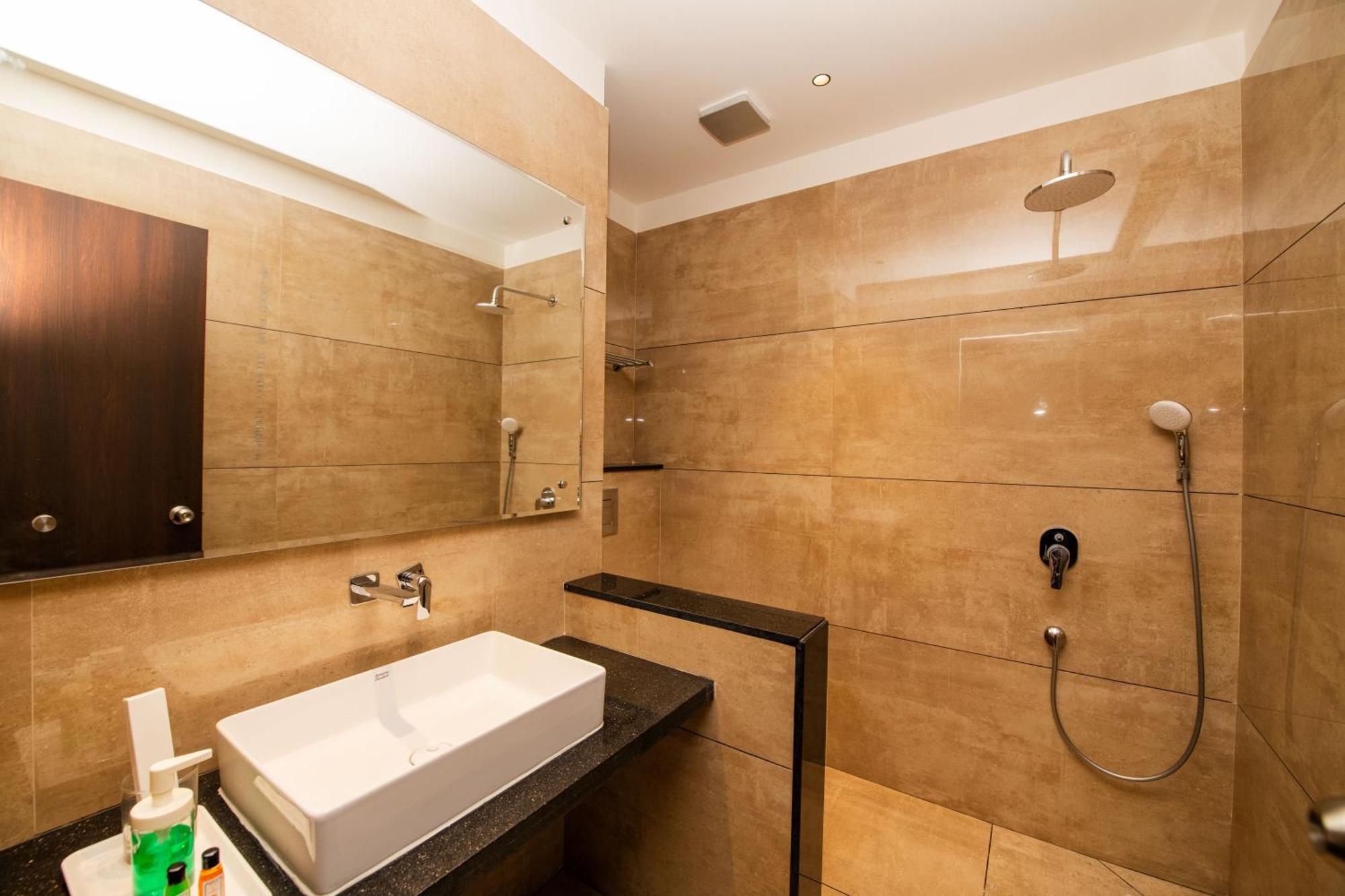 Hotel Mysore Radiance Exterior photo